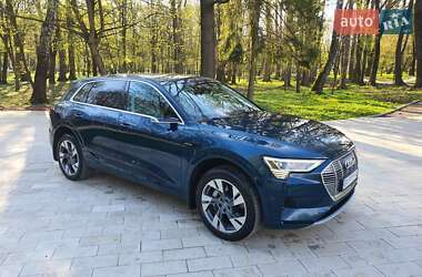 Внедорожник / Кроссовер Audi e-tron 2019 в 