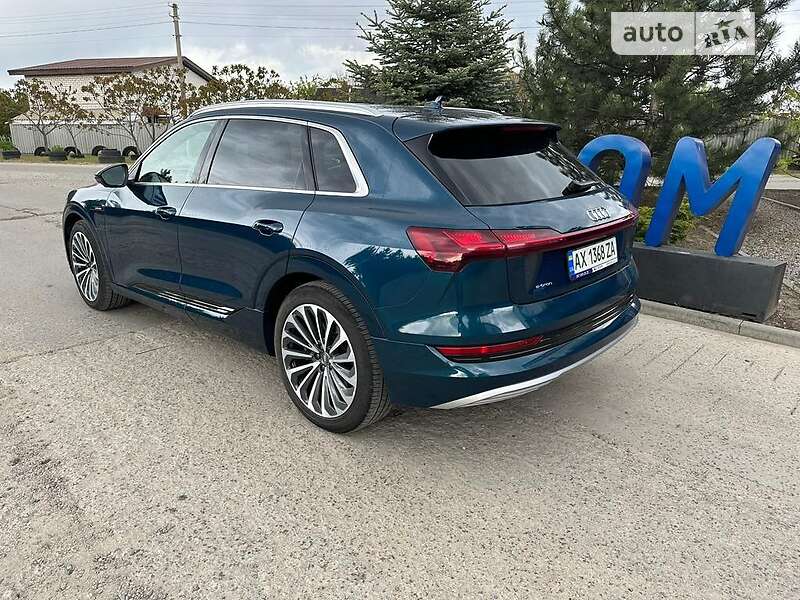 Внедорожник / Кроссовер Audi e-tron 2019 в Харькове