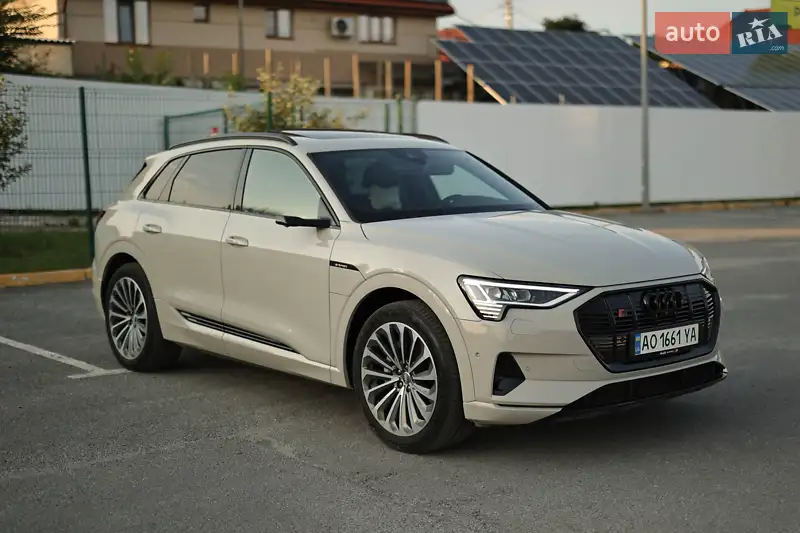 Audi e-tron