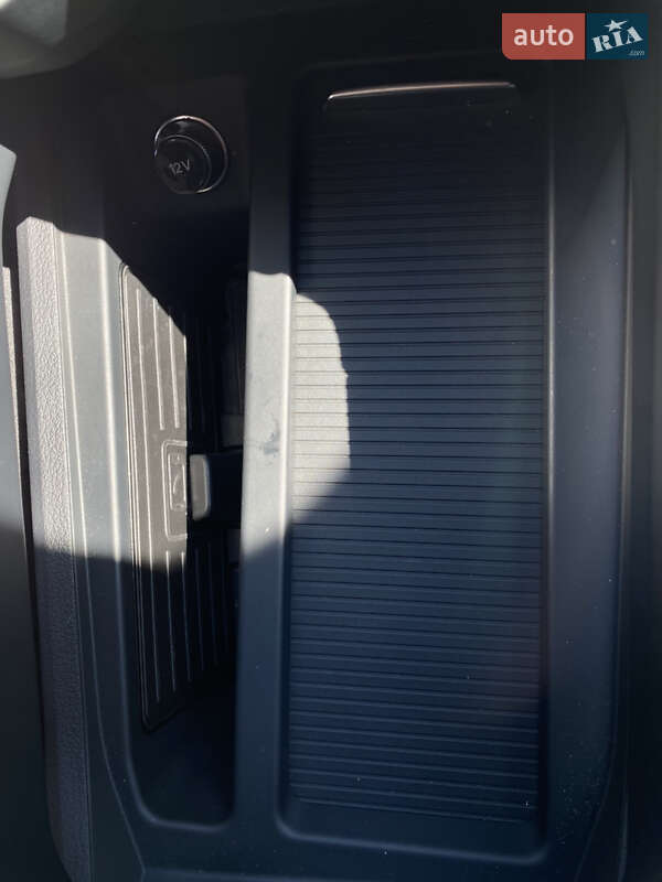 Внедорожник / Кроссовер Audi e-tron 2020 в Тростянце