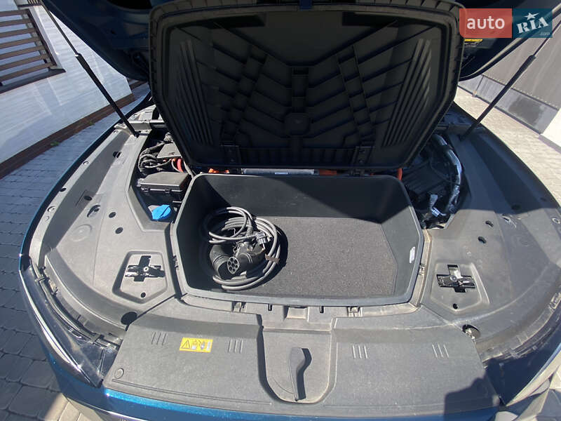 Внедорожник / Кроссовер Audi e-tron 2020 в Тростянце