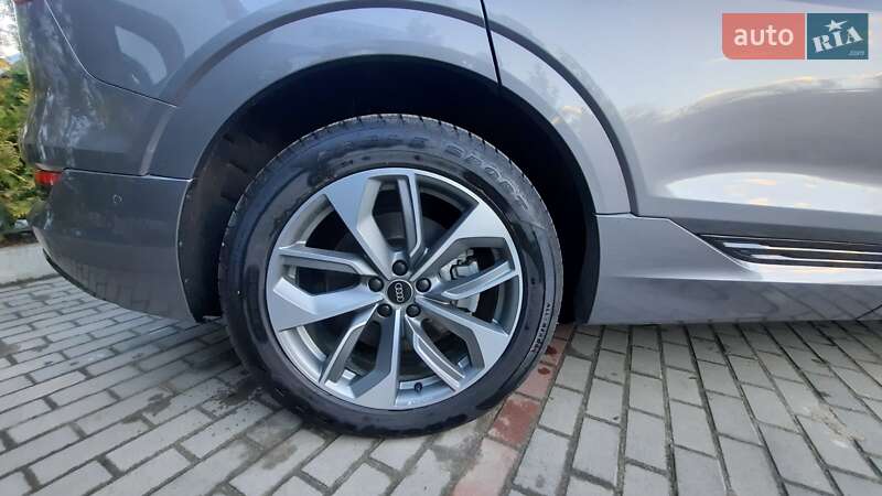 Позашляховик / Кросовер Audi e-tron 2020 в Моршині