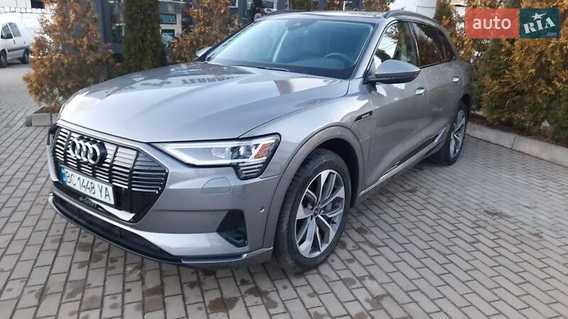 Позашляховик / Кросовер Audi e-tron 2020 в Моршині