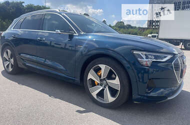 Внедорожник / Кроссовер Audi e-tron 2019 в 