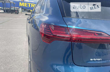 Внедорожник / Кроссовер Audi e-tron 2019 в 