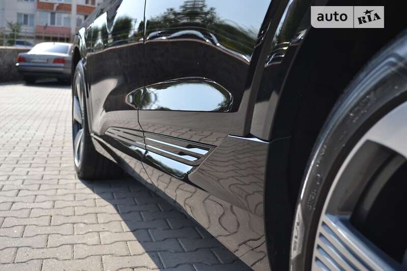Внедорожник / Кроссовер Audi e-tron 2019 в Хмельницком