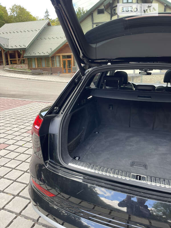 Внедорожник / Кроссовер Audi e-tron 2019 в Тернополе фото 25 Внедорожник / Кроссовер Audi e-tron 2019 в Тернополе