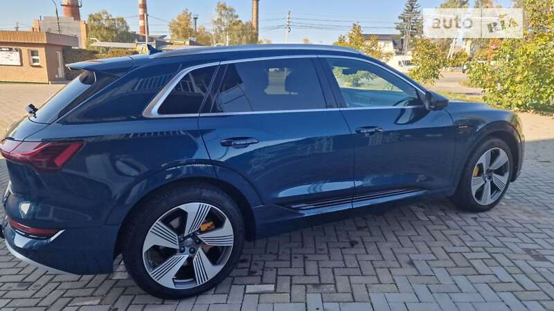 Внедорожник / Кроссовер Audi e-tron 2019 в Черновцах фото 9 Внедорожник / Кроссовер Audi e-tron 2019 в Черновцах