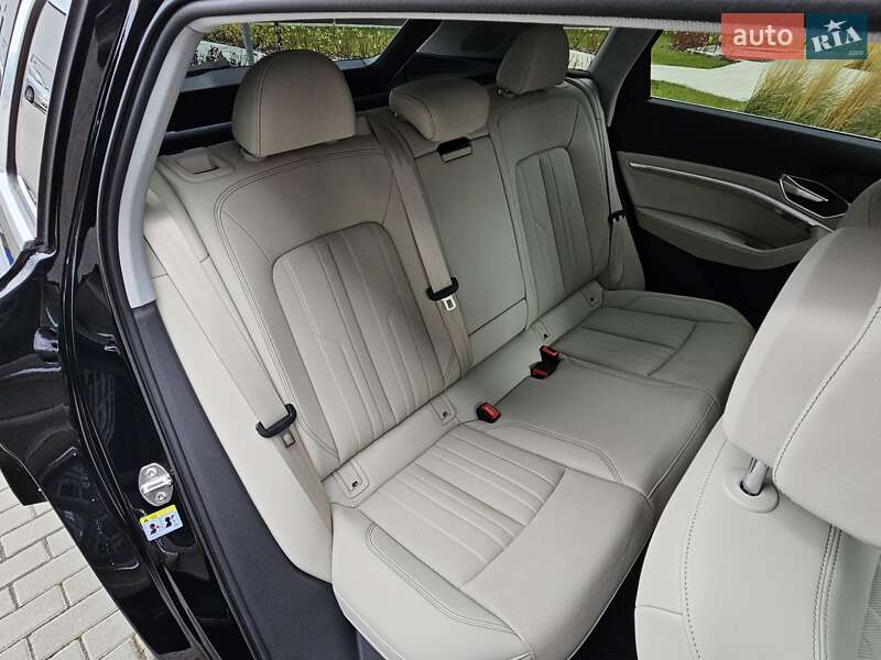 Внедорожник / Кроссовер Audi e-tron 2021 в Львове