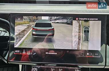 Позашляховик / Кросовер Audi e-tron 2021 в 