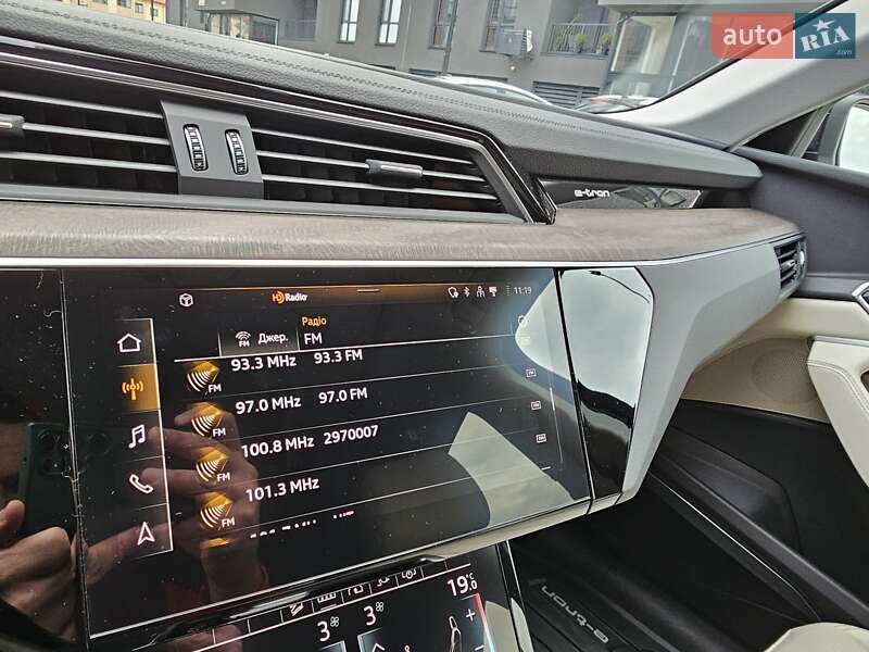 Внедорожник / Кроссовер Audi e-tron 2021 в Львове