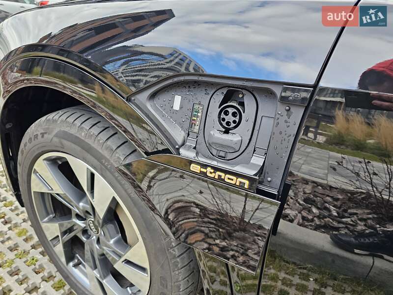 Внедорожник / Кроссовер Audi e-tron 2021 в Львове