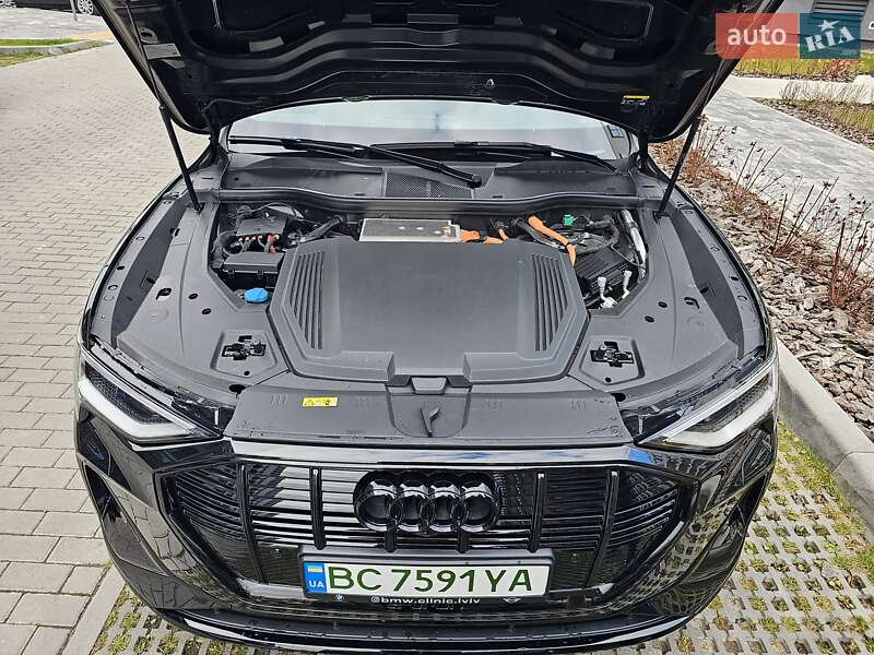 Внедорожник / Кроссовер Audi e-tron 2021 в Львове