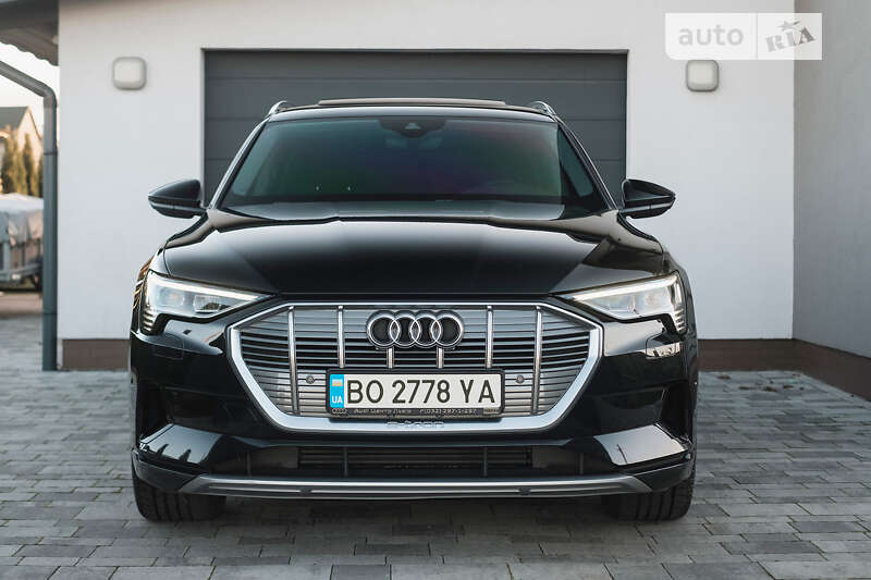 Внедорожник / Кроссовер Audi e-tron 2019 в Тернополе