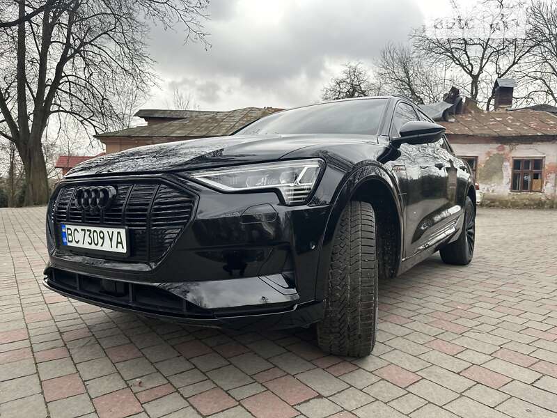 Внедорожник / Кроссовер Audi e-tron 2019 в Львове фото 6 Внедорожник / Кроссовер Audi e-tron 2019 в Львове