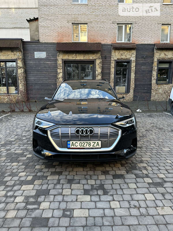 Позашляховик / Кросовер Audi e-tron 2020 в Луцьку