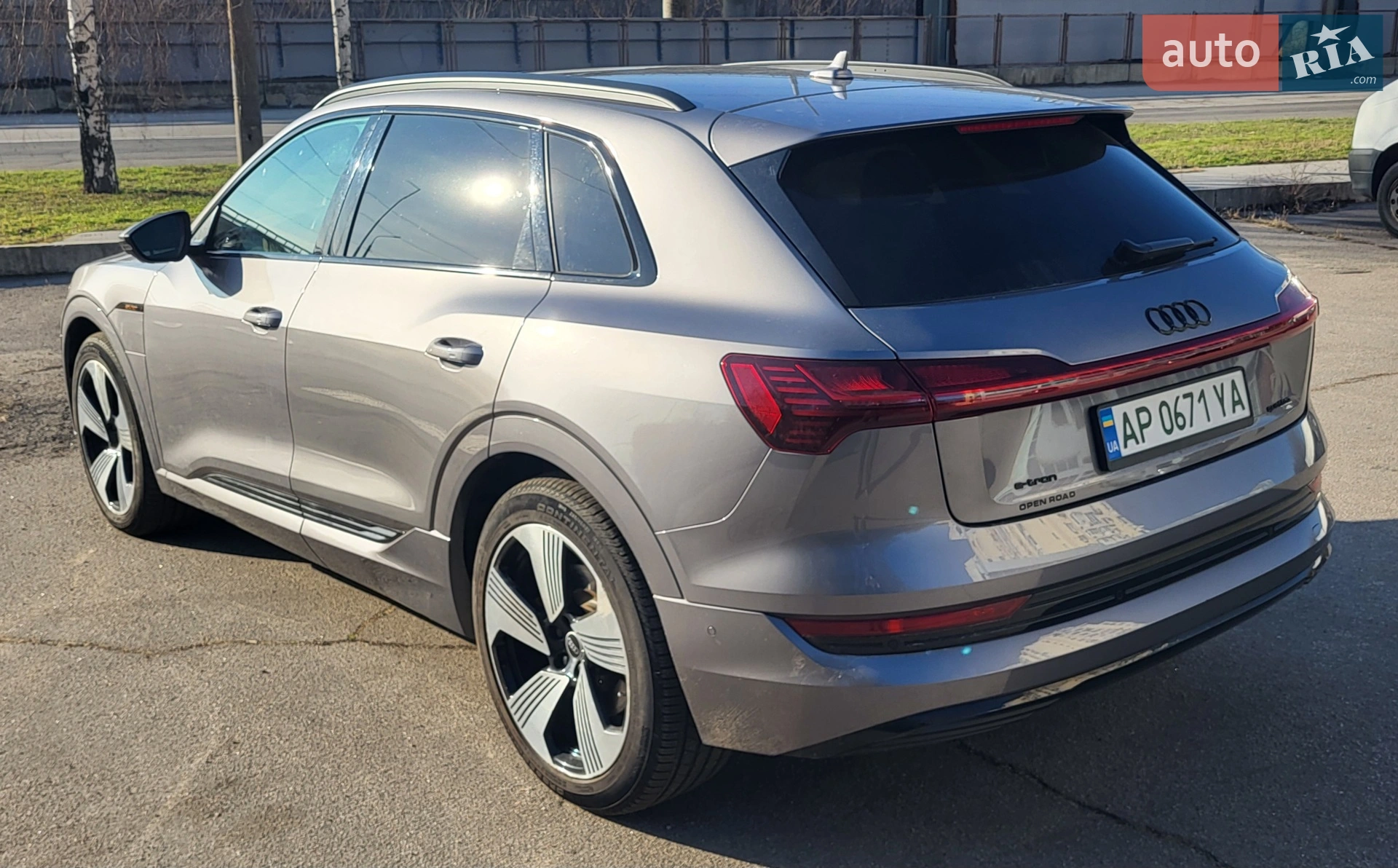 2021 Audi e-tron - мініатюра 5