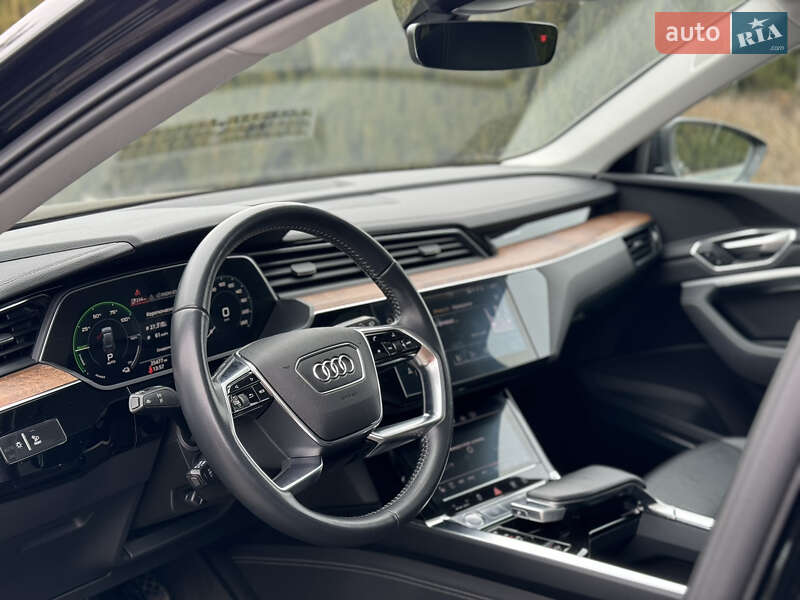 Позашляховик / Кросовер Audi e-tron 2019 в Запоріжжі фото 9 Позашляховик / Кросовер Audi e-tron 2019 в Запоріжжі