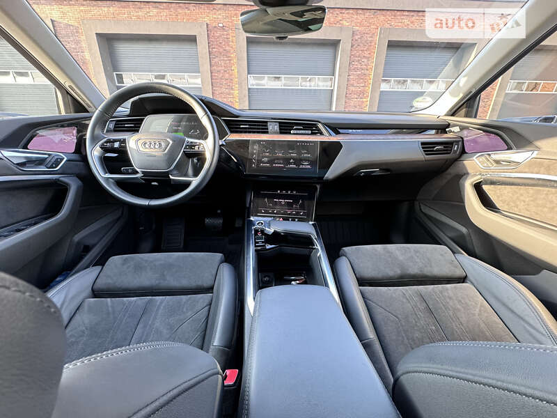 Внедорожник / Кроссовер Audi e-tron 2020 в Черновцах