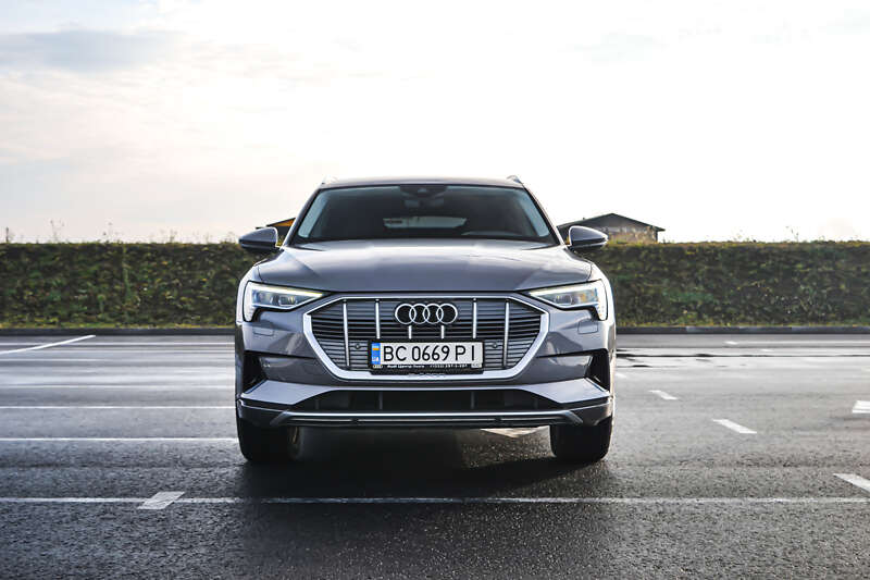 Позашляховик / Кросовер Audi e-tron 2019 в Львові