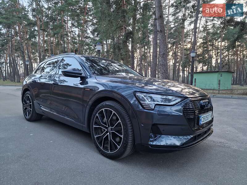 Внедорожник / Кроссовер Audi e-tron 2019 в Чернигове