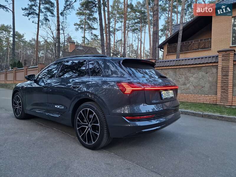 Внедорожник / Кроссовер Audi e-tron 2019 в Чернигове фото 8 Внедорожник / Кроссовер Audi e-tron 2019 в Чернигове