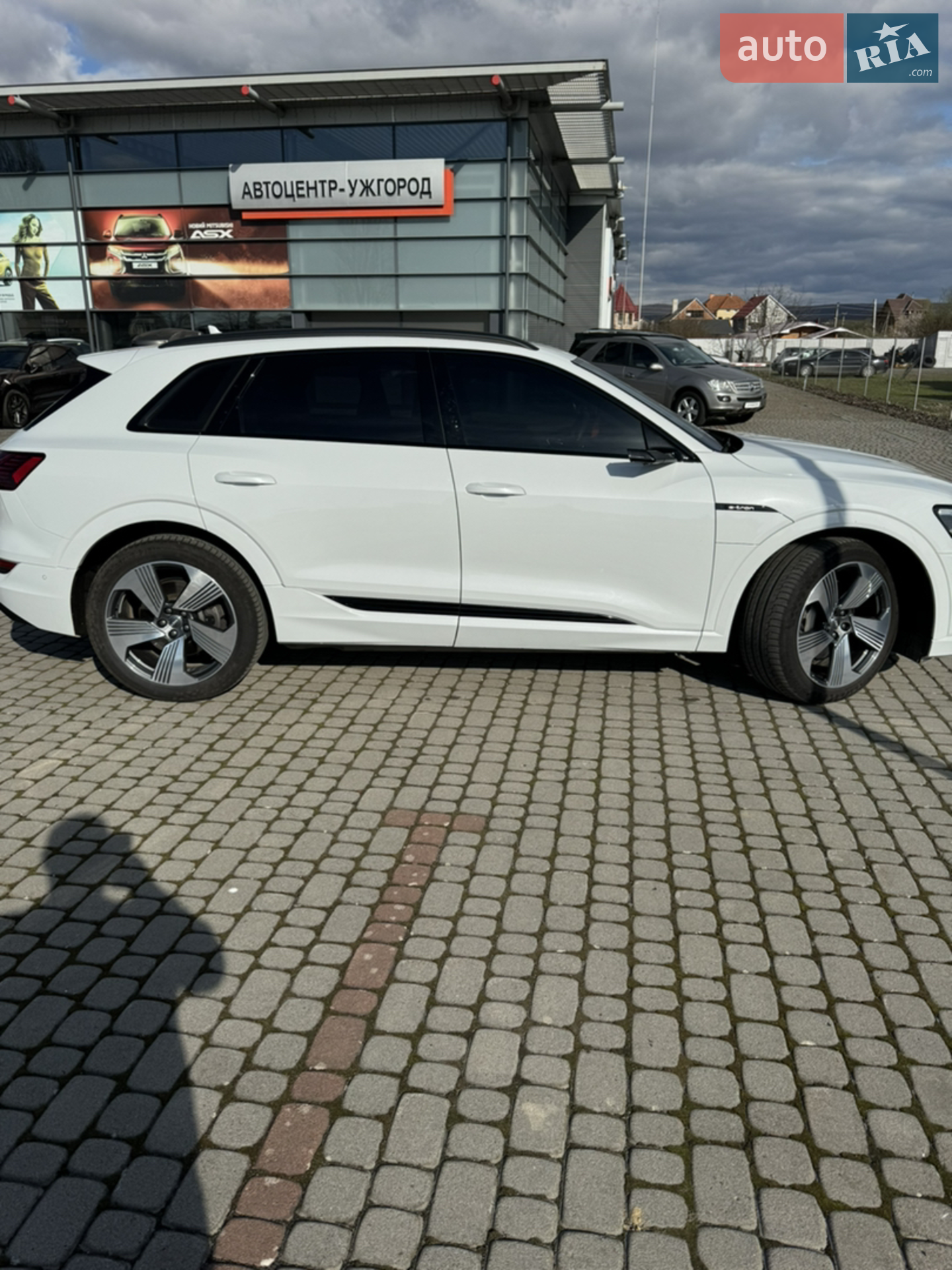 2020 Audi e-tron - мініатюра 16