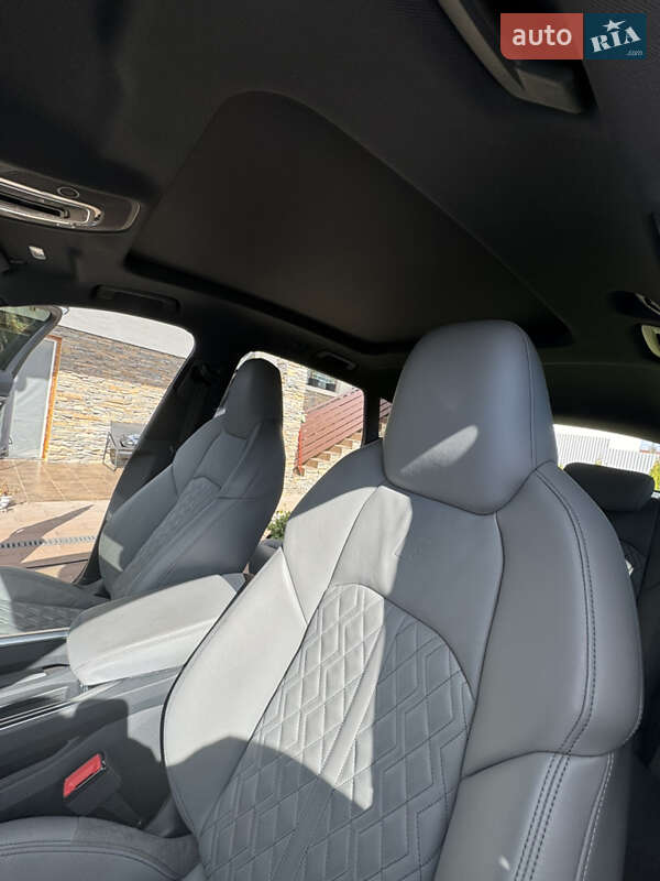 Внедорожник / Кроссовер Audi e-tron 2020 в Ужгороде