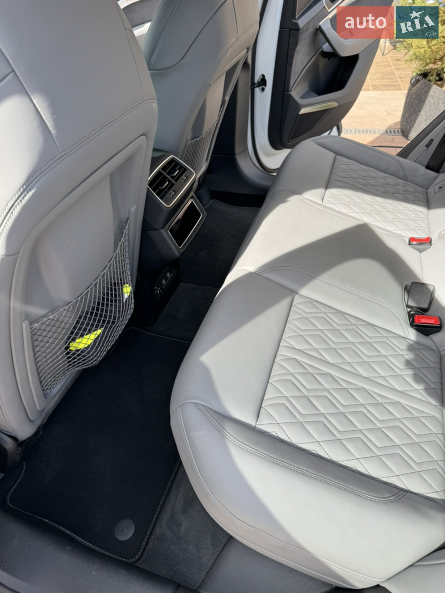 2020 Audi e-tron - мініатюра 33