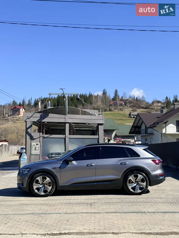Внедорожник / Кроссовер Audi e-tron 2019 в Львове