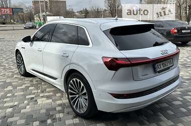 Внедорожник / Кроссовер Audi e-tron 2019 в Харькове