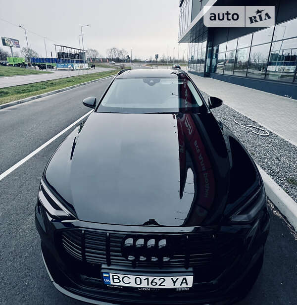 Позашляховик / Кросовер Audi e-tron 2021 в Львові