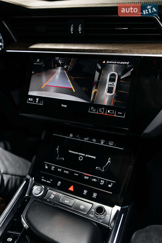 Внедорожник / Кроссовер Audi e-tron 2019 в Киеве фото 31 Внедорожник / Кроссовер Audi e-tron 2019 в Киеве