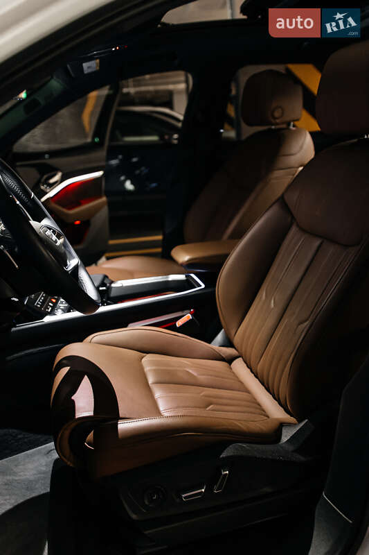 Внедорожник / Кроссовер Audi e-tron 2019 в Киеве фото 22 Внедорожник / Кроссовер Audi e-tron 2019 в Киеве