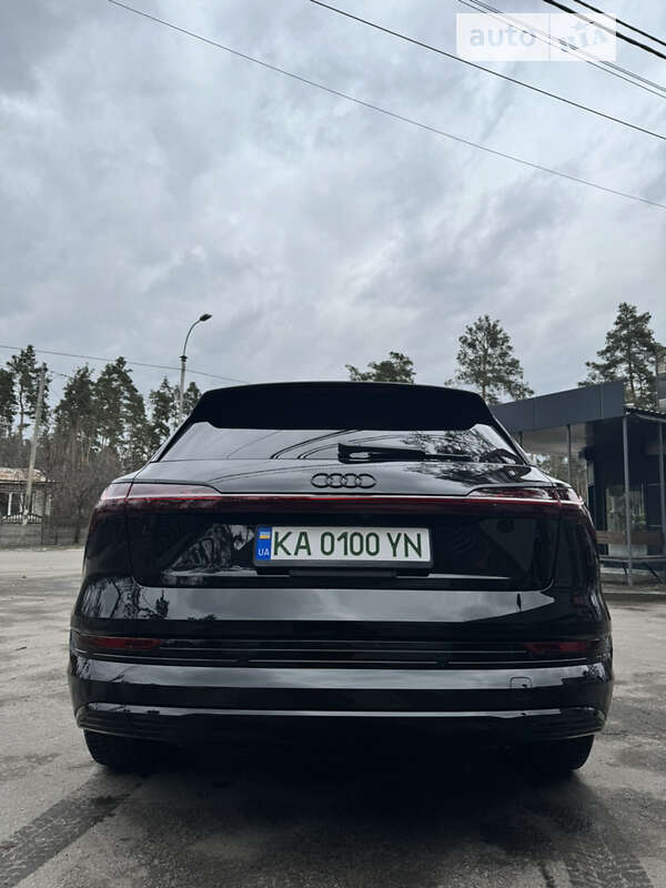 Внедорожник / Кроссовер Audi e-tron 2019 в Киеве