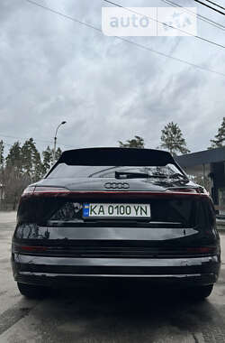 Внедорожник / Кроссовер Audi e-tron 2019 в 