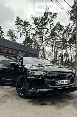 Позашляховик / Кросовер Audi e-tron 2019 в Києві