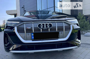 Внедорожник / Кроссовер Audi e-tron 2021 в Хмельницком