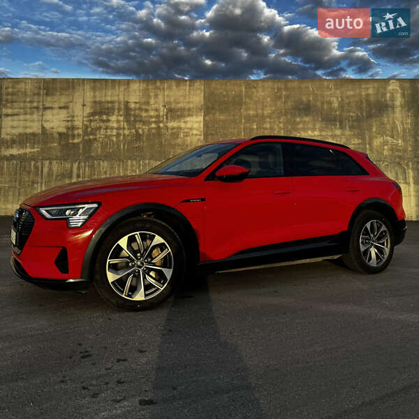 Позашляховик / Кросовер Audi e-tron 2019 в Львові