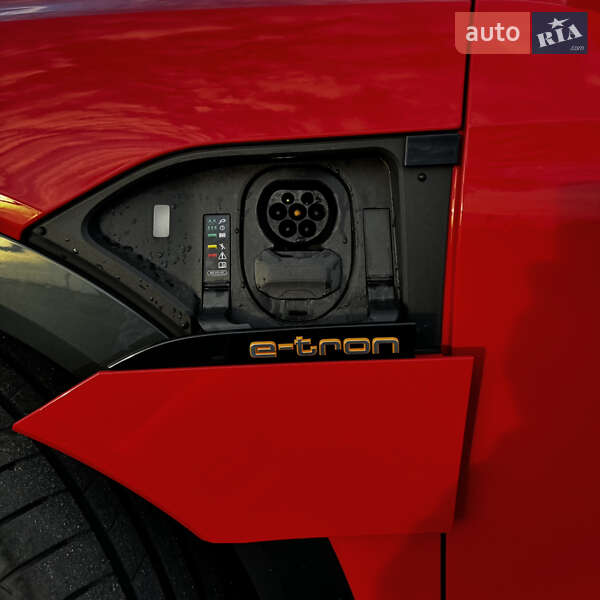 Позашляховик / Кросовер Audi e-tron 2019 в Львові