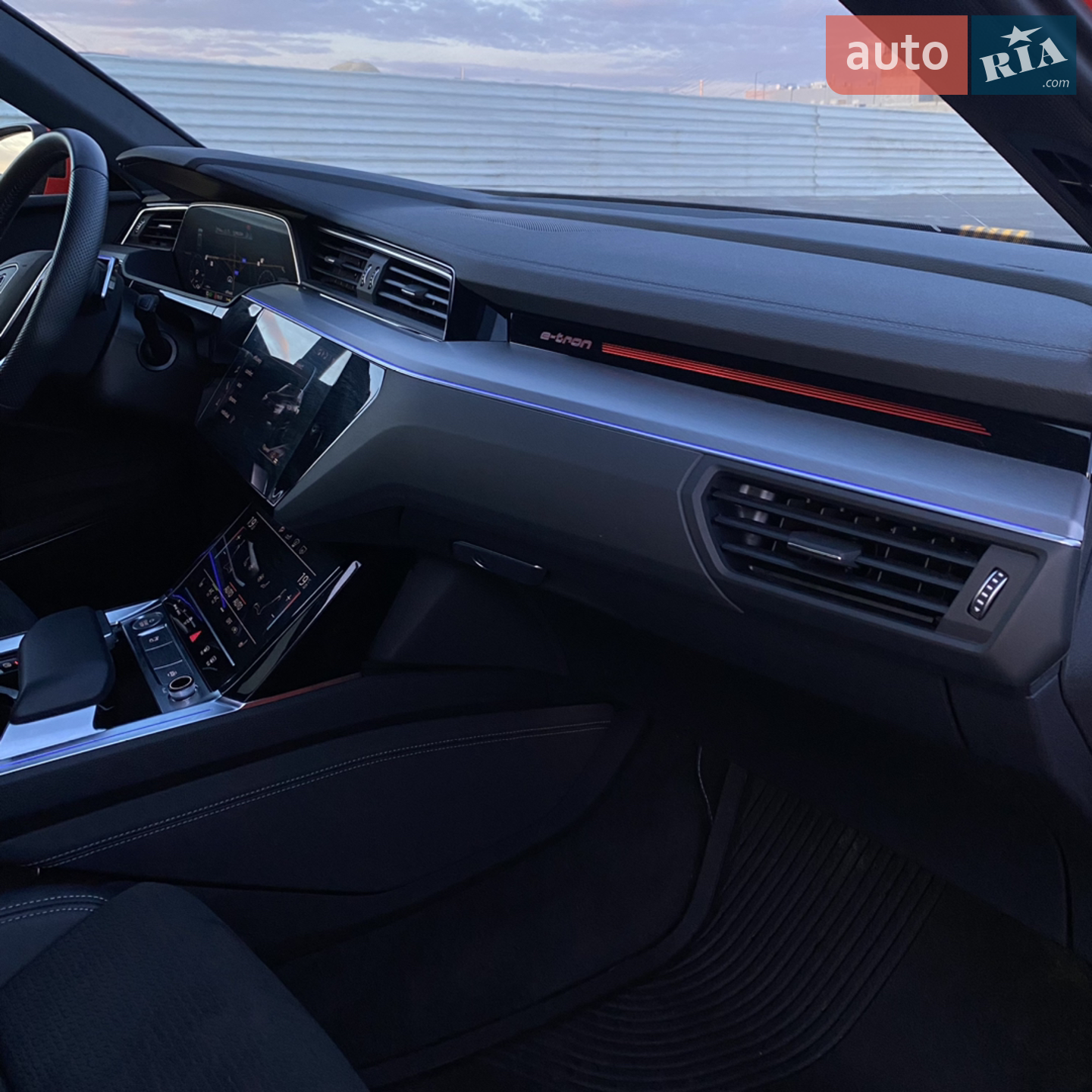 2019 Audi e-tron - мініатюра 30