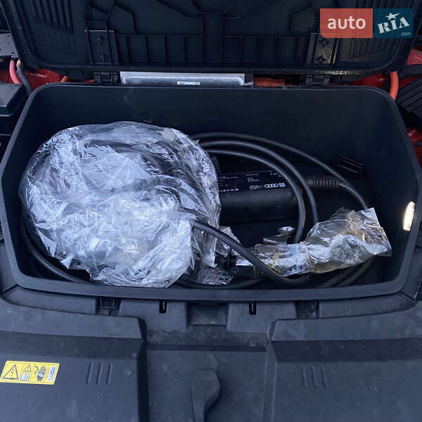 Позашляховик / Кросовер Audi e-tron 2019 в Львові