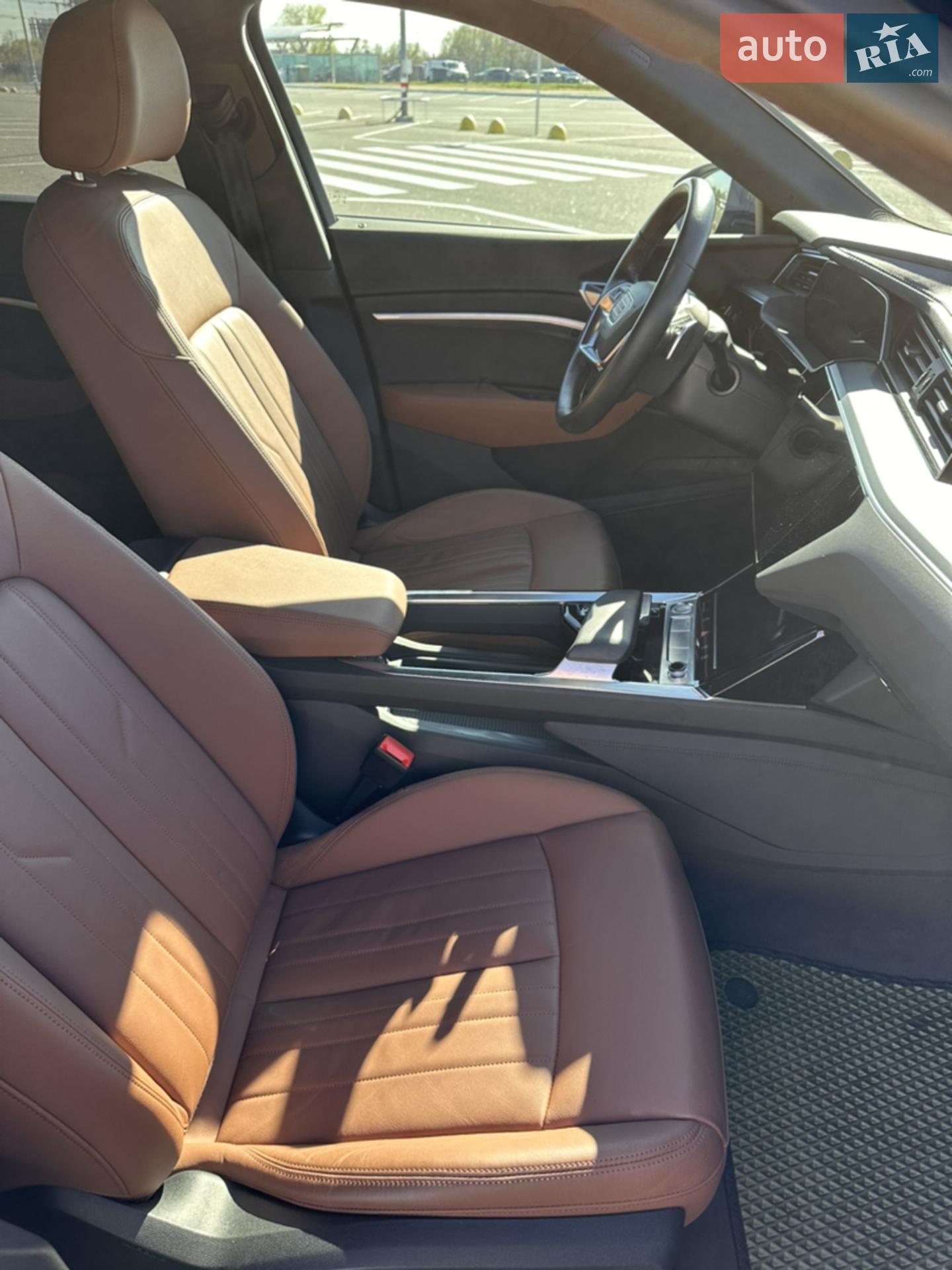 2019 Audi e-tron - мініатюра 21
