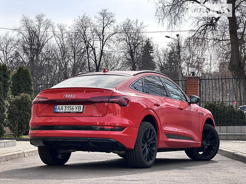Внедорожник / Кроссовер Audi e-tron 2021 в Киеве фото 12 Внедорожник / Кроссовер Audi e-tron 2021 в Киеве