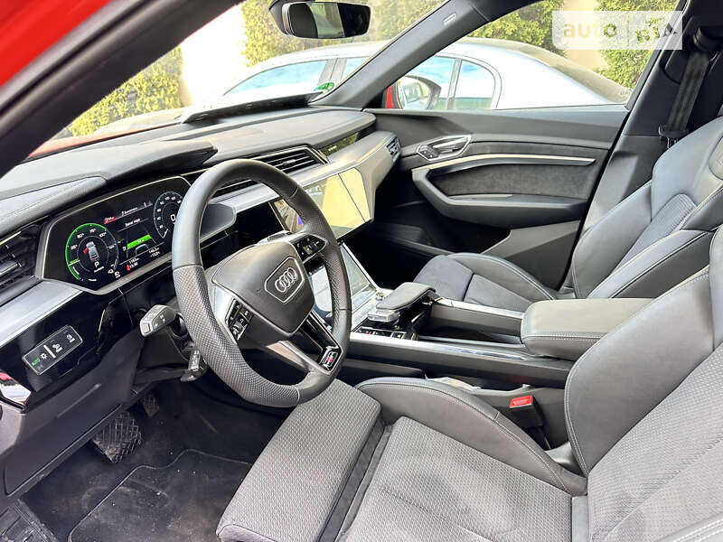 Внедорожник / Кроссовер Audi e-tron 2021 в Киеве фото 21 Внедорожник / Кроссовер Audi e-tron 2021 в Киеве