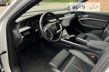 Позашляховик / Кросовер Audi e-tron 2021 в Тернополі