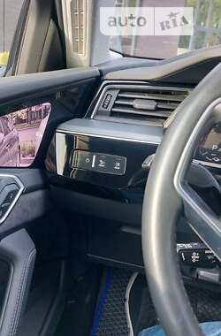 Позашляховик / Кросовер Audi e-tron 2020 в Рівному