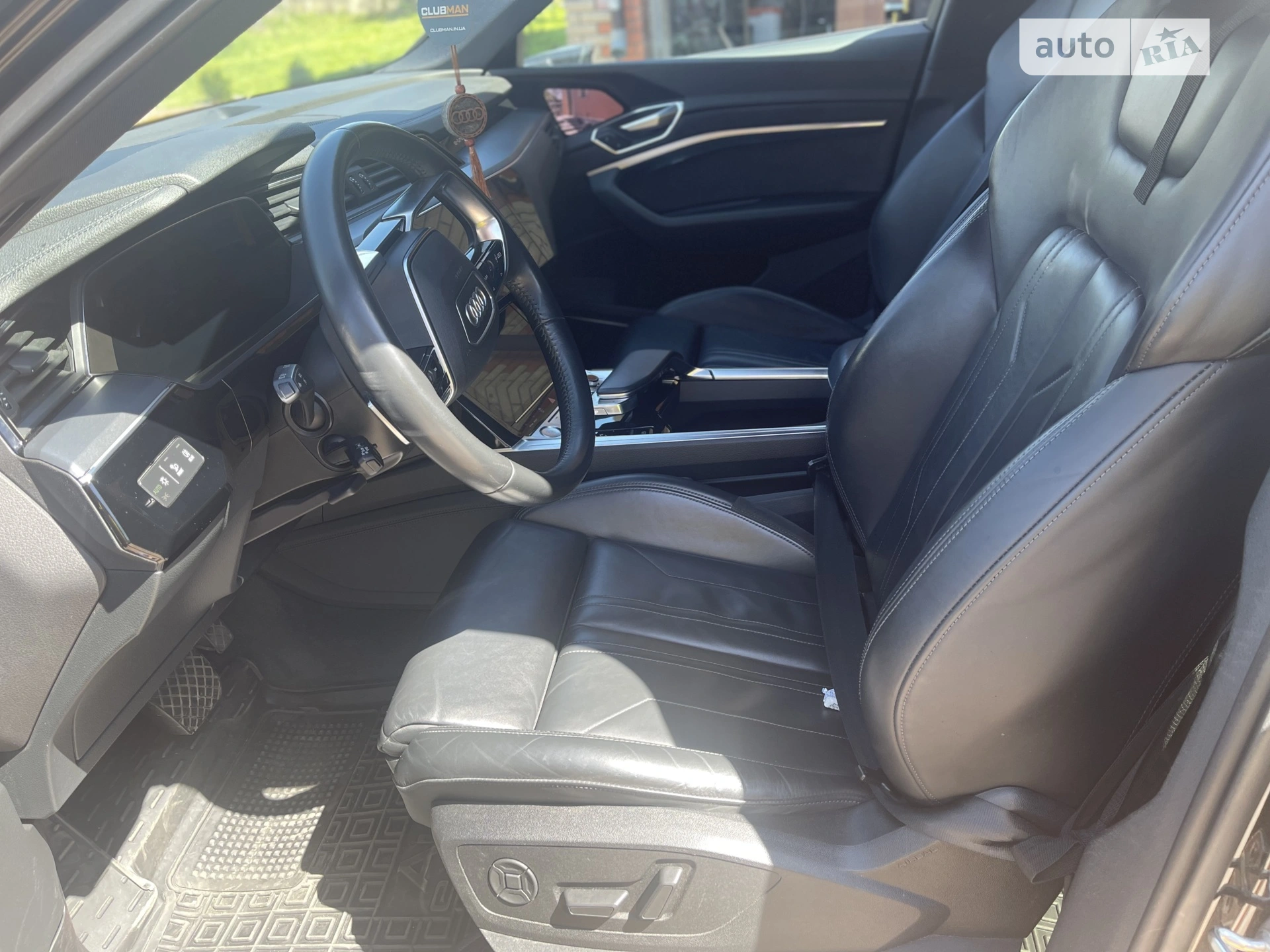 2019 Audi e-tron - мініатюра 5
