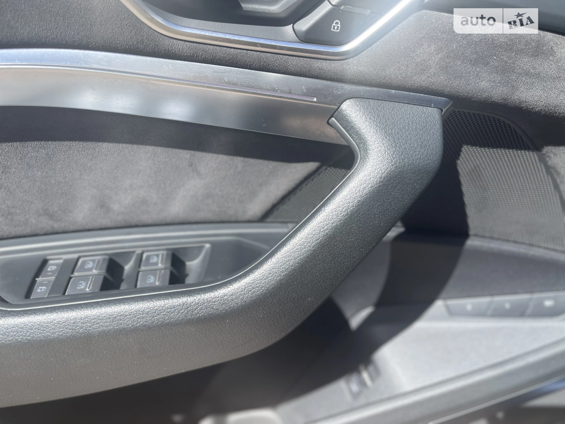 2019 Audi e-tron - мініатюра 9