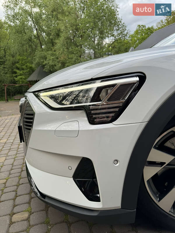 Позашляховик / Кросовер Audi e-tron 2019 в Івано-Франківську